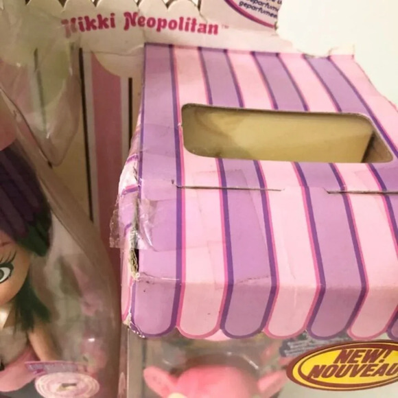 MGA Yummi Land Ice Cream Pop Girls Nikki Neopolitan 12 Inch Doll Damaged Box - Picture 7 of 16
